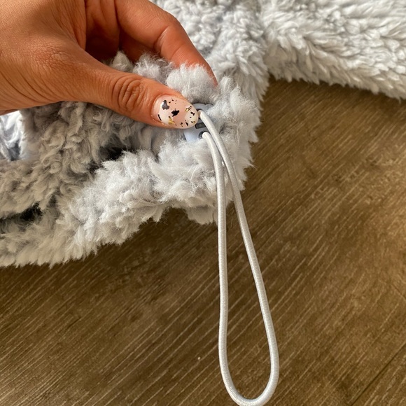 NEW UO BABY BLUE TEDDY - Picture 5 of 8